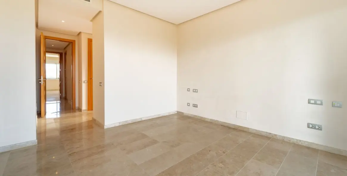 Venta de apartamento en planta media en La Cala Golf 33