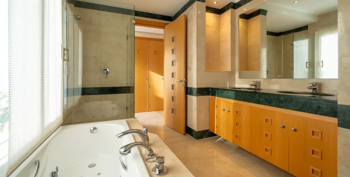 Venta de apartamento en planta media en La Cala Golf 37