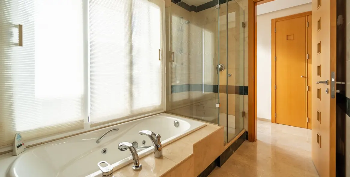 Venta de apartamento en planta media en La Cala Golf 39