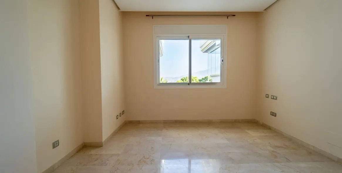 Venta de apartamento en planta media en La Cala Golf 41