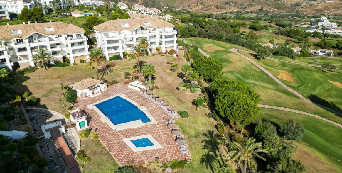 Venta de apartamento en planta media en La Cala Golf 56