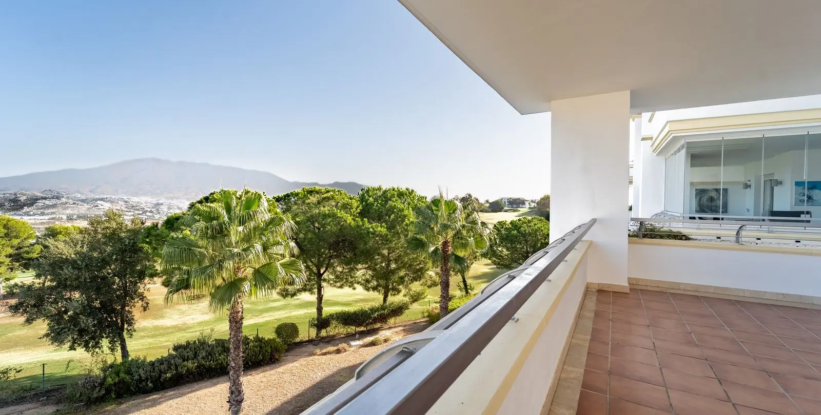 Venta de apartamento en planta media en La Cala Golf 15