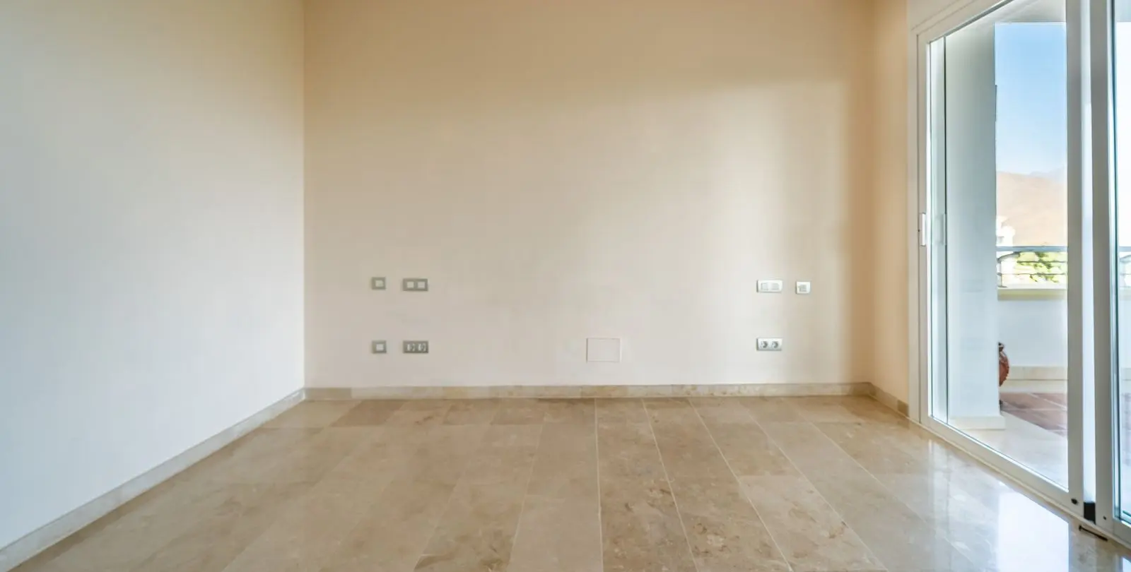 Venta de apartamento en planta media en La Cala Golf 32