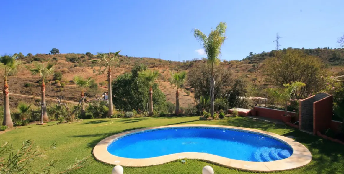 Sale of finca - cortijo in Monda 16