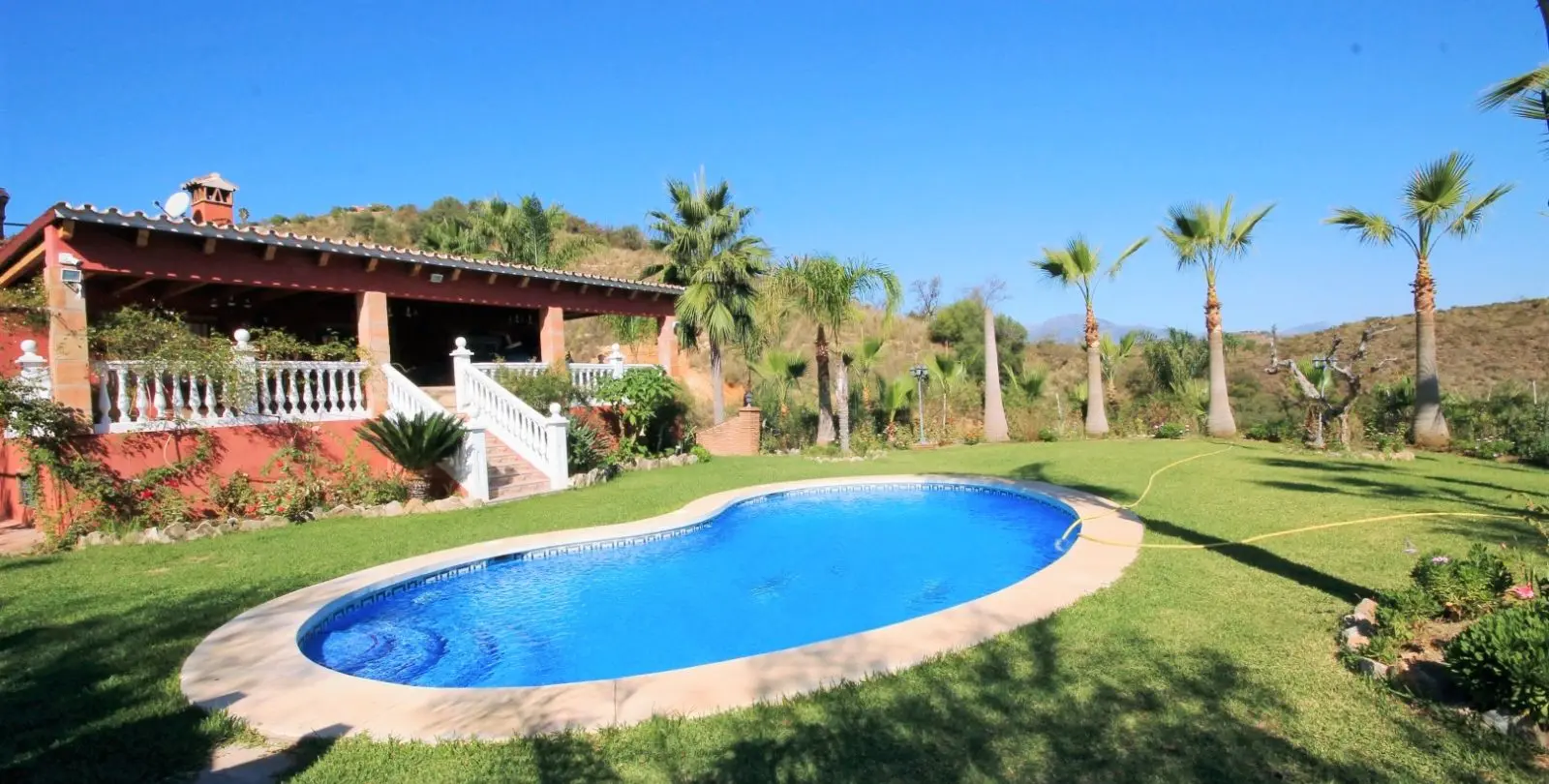 Venta de finca - cortijo en Monda 2