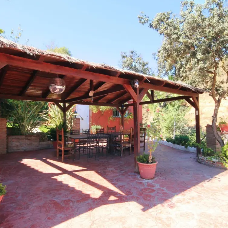 Sale of finca - cortijo in Monda