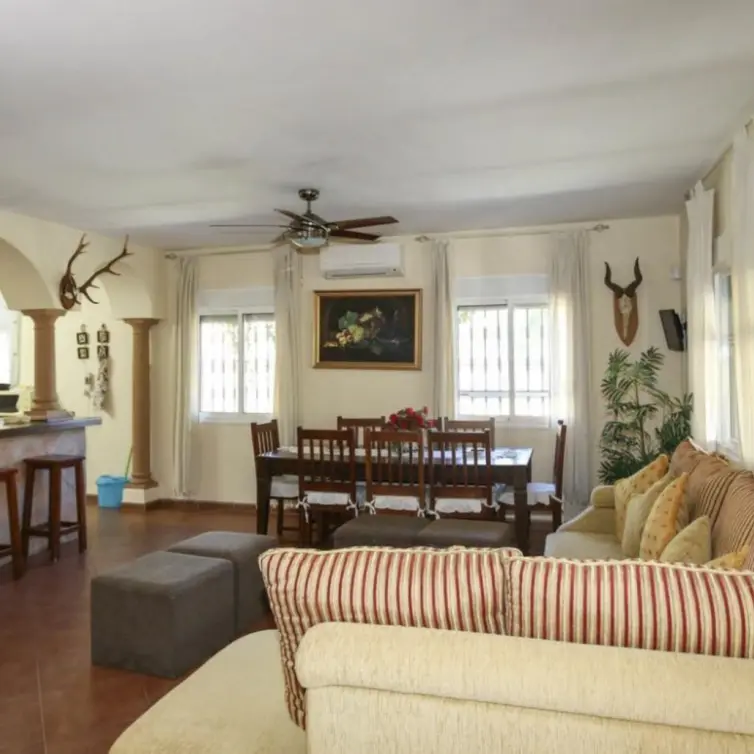 Sale of finca - cortijo in Monda