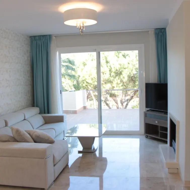 Sale of middle floor apartment in Marbella