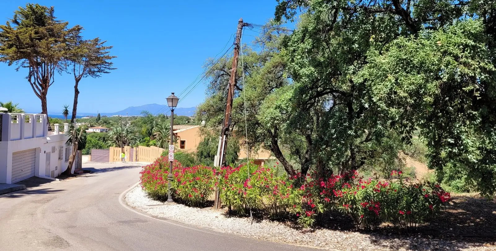 Продажа  жилого участка в Elviria 5