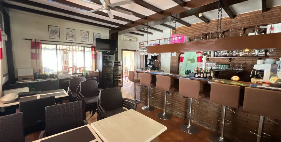 Sale of bar in La Cala de Mijas 18