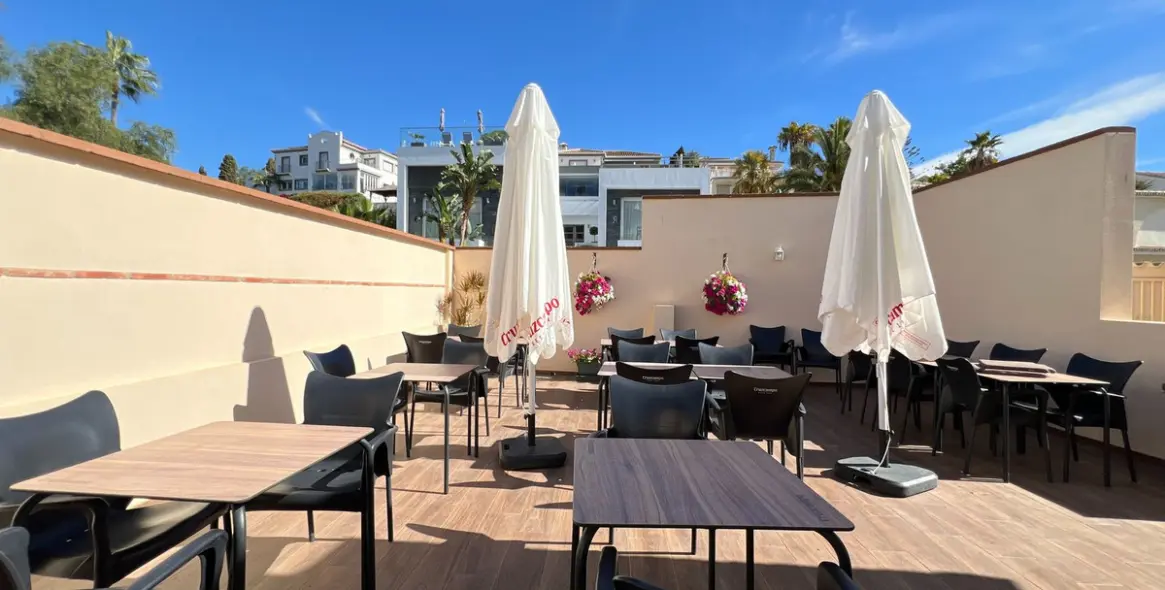 Venta de bar en La Cala de Mijas 21