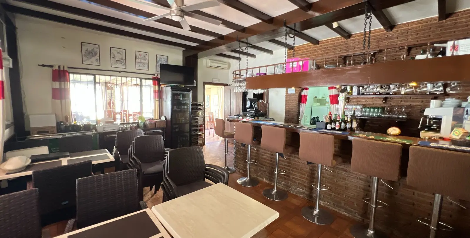 Sale of bar in La Cala de Mijas 18