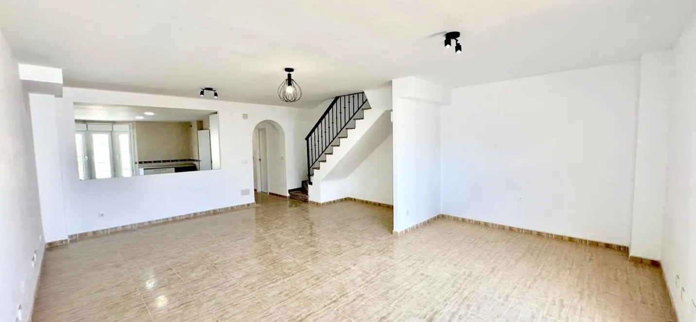 Sale of townhouse in Los Boliches 1