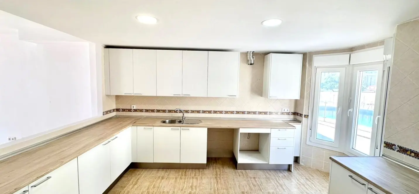 Sale of townhouse in Los Boliches 2