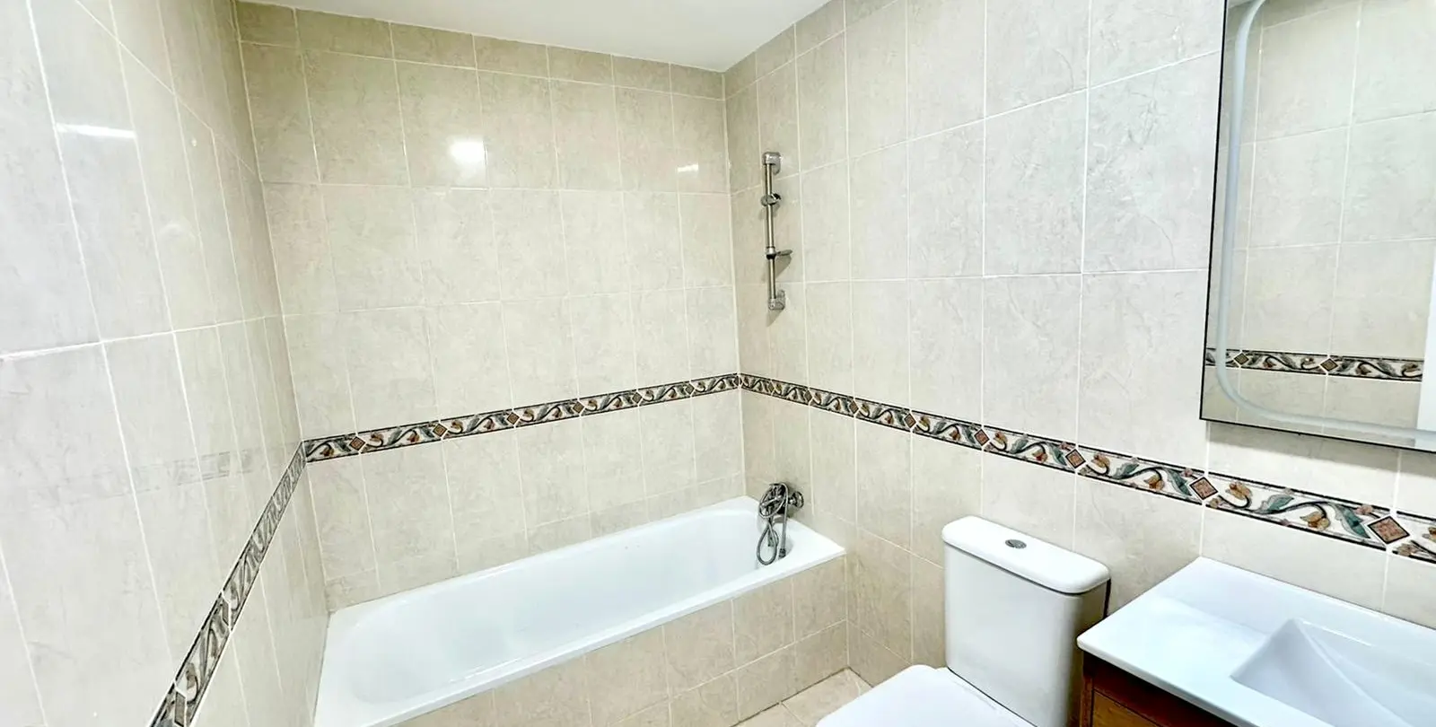 Sale of townhouse in Los Boliches 12