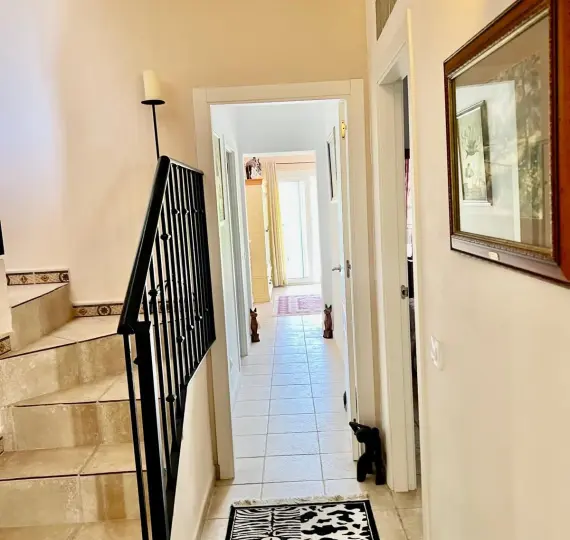 Sale of townhouse in Estepona