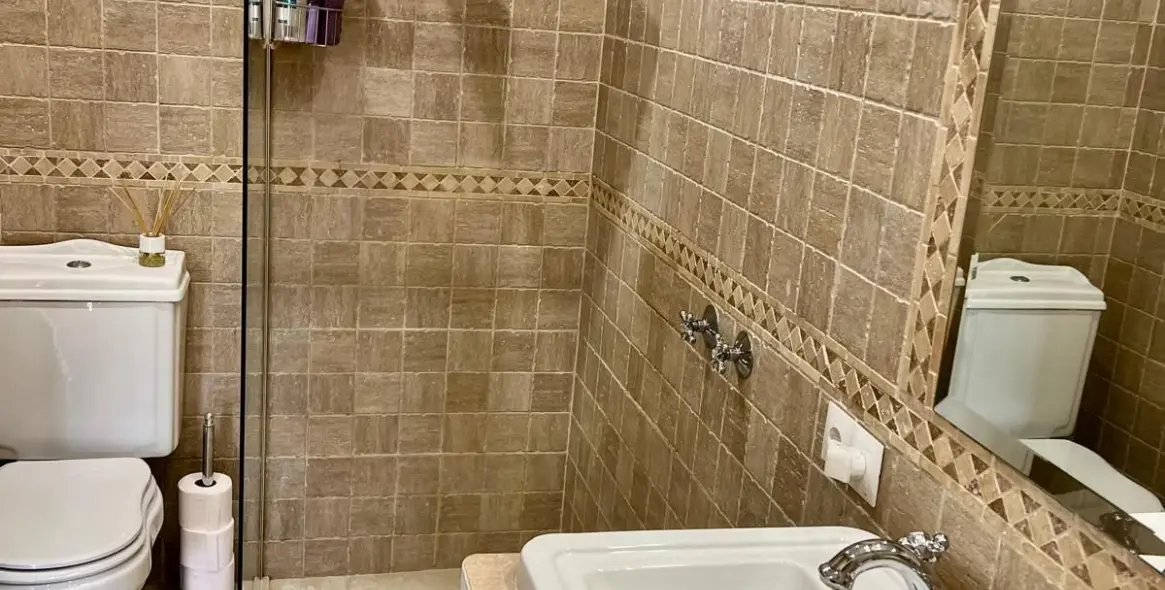 Sale of townhouse in Estepona 12