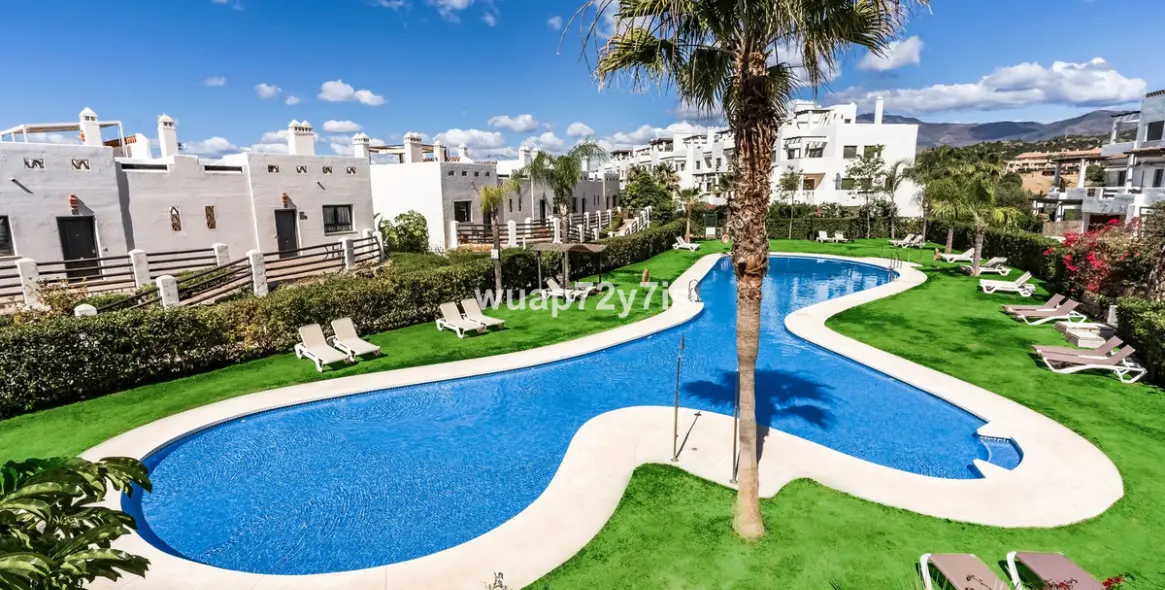 Продажа апартаментов на среднем этаже в Selwo 1