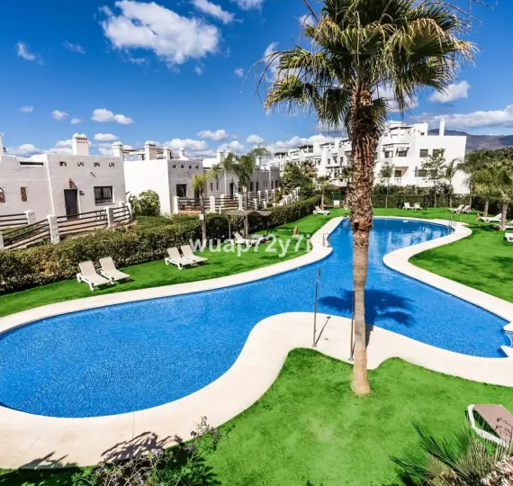 Продажа апартаментов на среднем этаже в Selwo