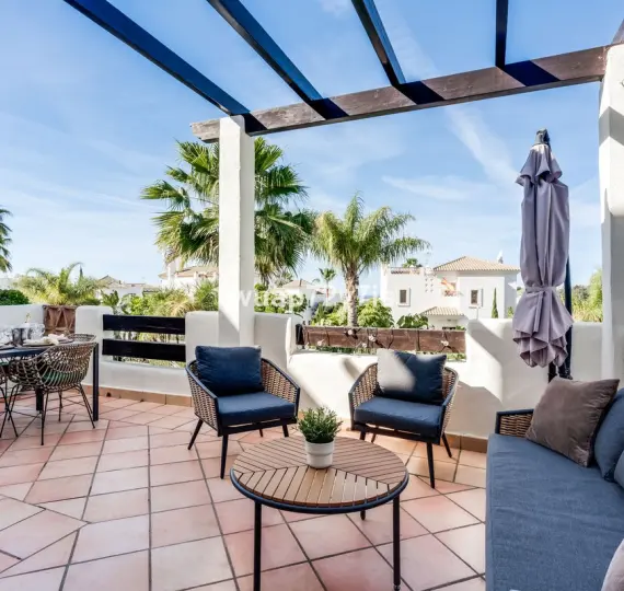 Продажа апартаментов на среднем этаже в Selwo