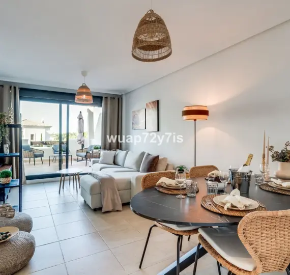 Продажа апартаментов на среднем этаже в Selwo