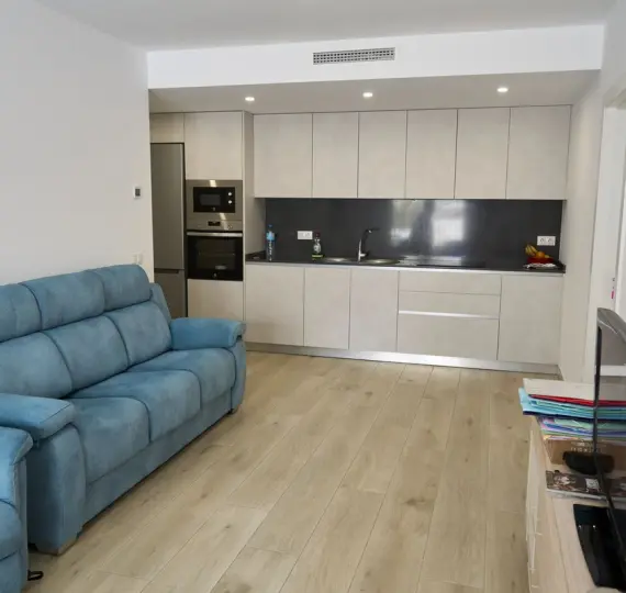 Апартаменты на первом этаже R5063128