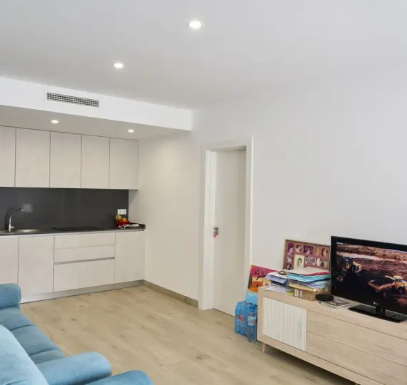 Апартаменты на первом этаже R5063128