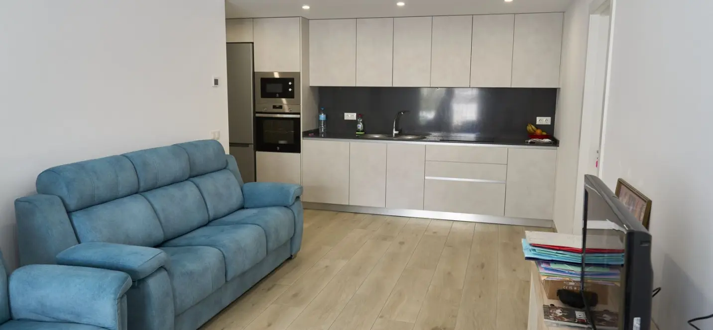 Sale of ground floor apartment in Estepona 2