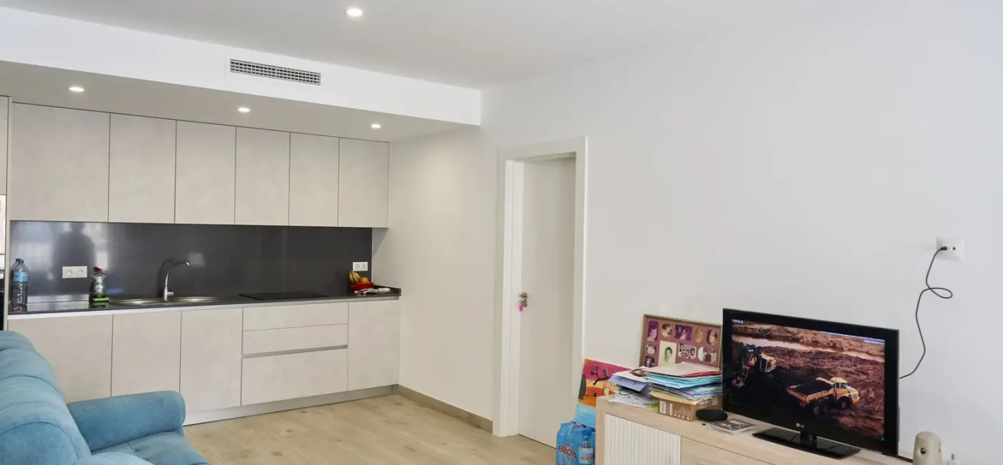 Sale of ground floor apartment in Estepona 3