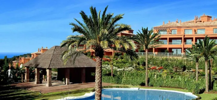 Продажа апартаментов на среднем этаже в Atalaya 0