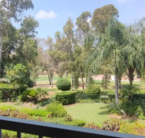 Продажа апартаментов на среднем этаже в Atalaya