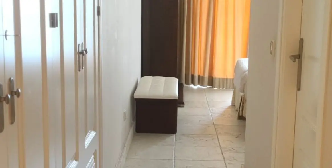 Sale of middle floor apartment in Atalaya 24