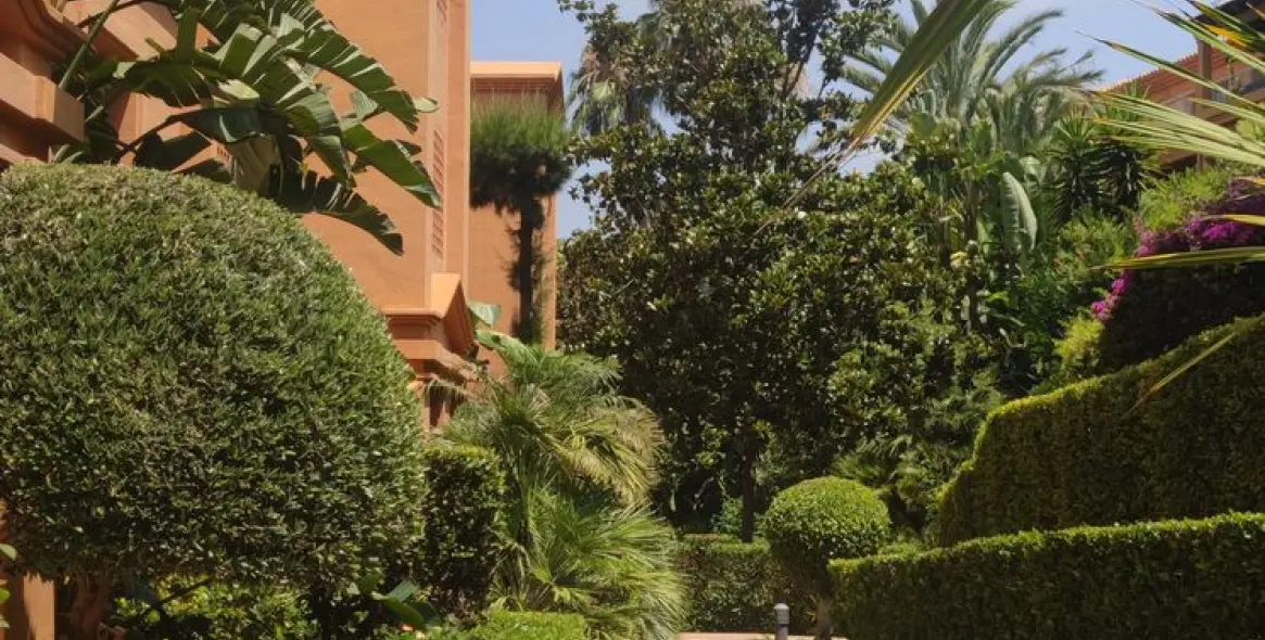 Sale of middle floor apartment in Atalaya 30