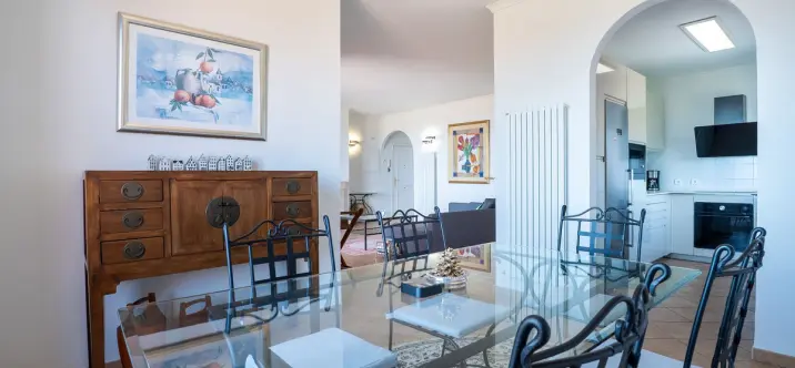 Продажа апартаментов на среднем этаже в La Mairena 4