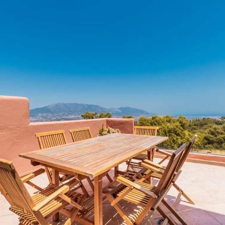 Venta de apartamento en planta media en La Mairena