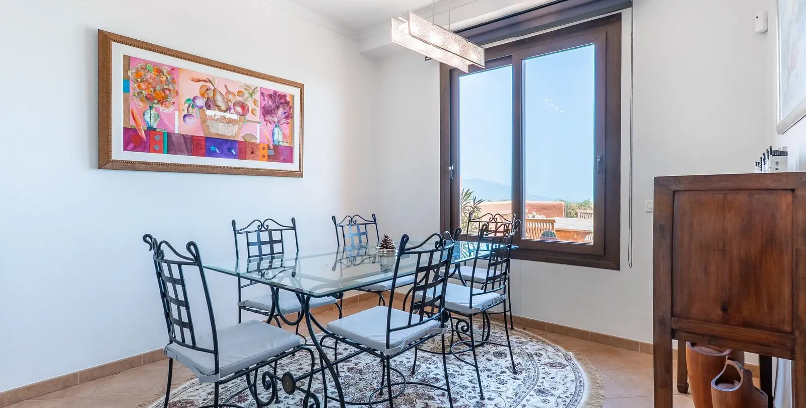 Sale of middle floor apartment in La Mairena 11