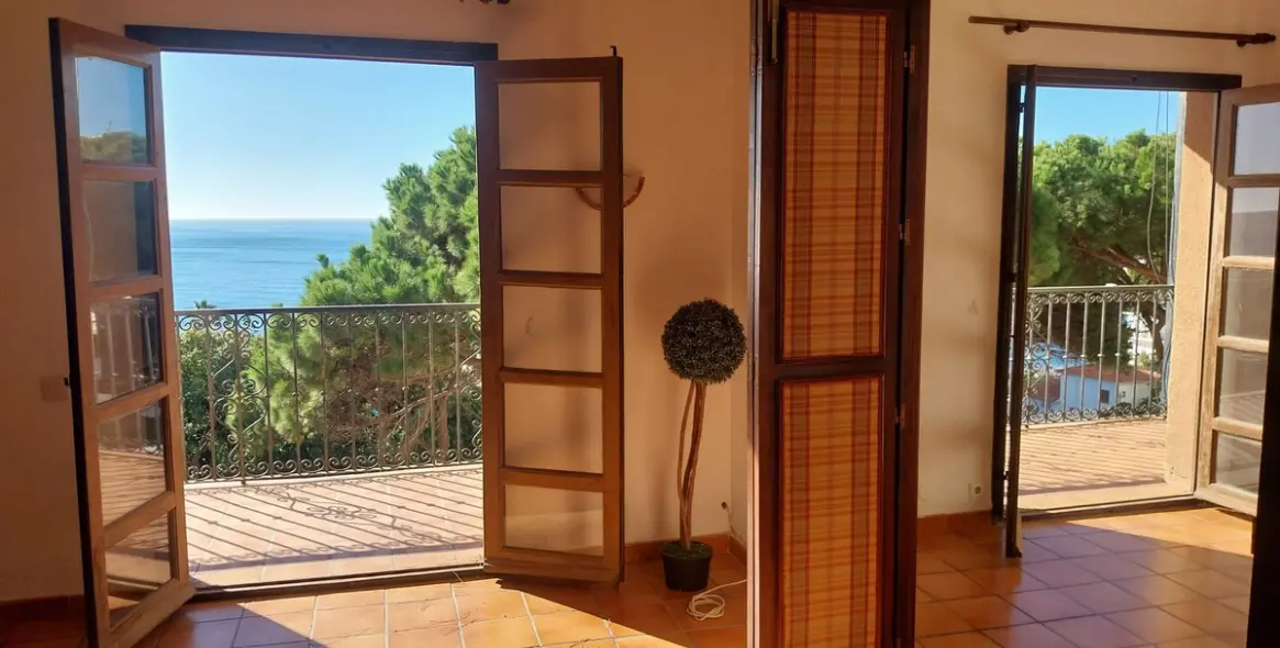 Продажа апартаментов на среднем этаже в Calahonda 12