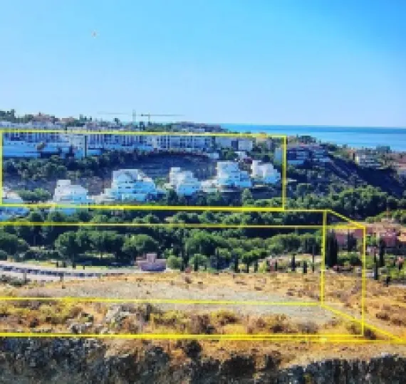 Venta de parcela residencial en Cancelada