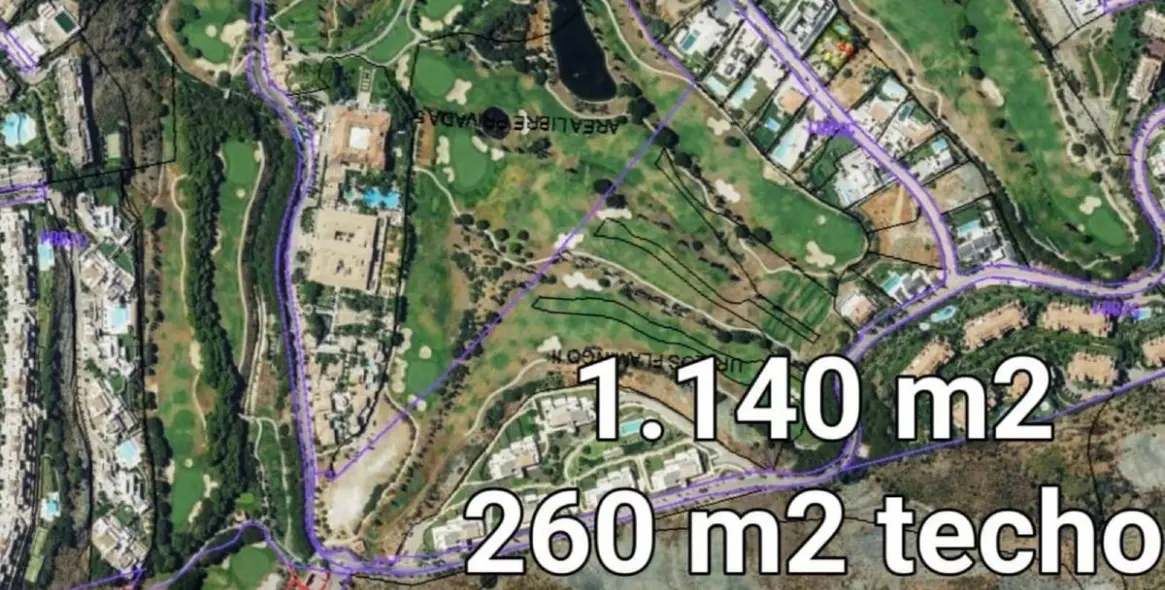 Venta de parcela residencial en Cancelada 5