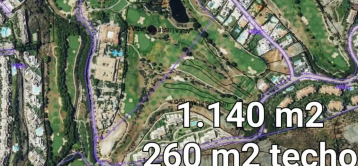 Venta de parcela residencial en Cancelada 4