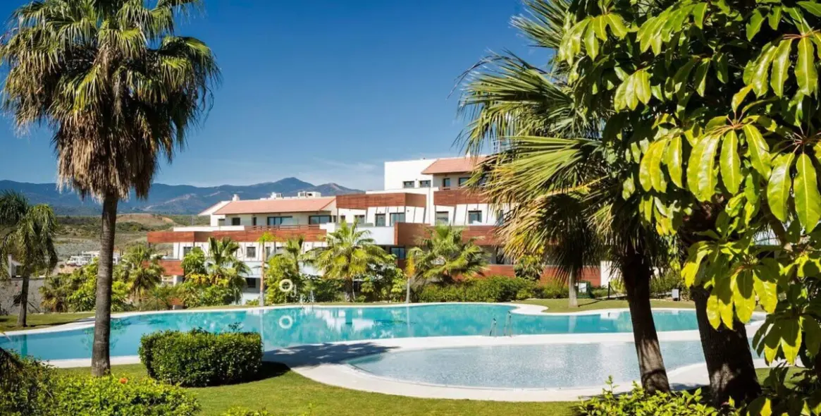 Sale of middle floor apartment in Los Flamingos 3
