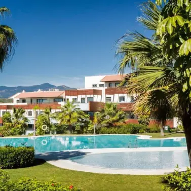 Sale of middle floor apartment in Los Flamingos
