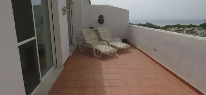 Sale of penthouse in Calahonda 0