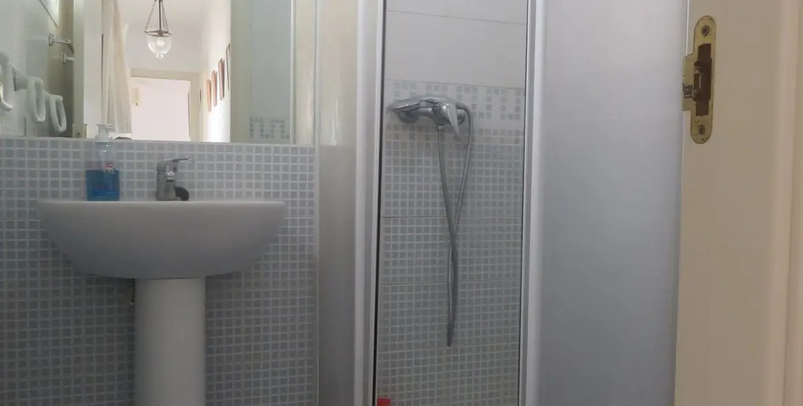 Sale of penthouse in Calahonda 9