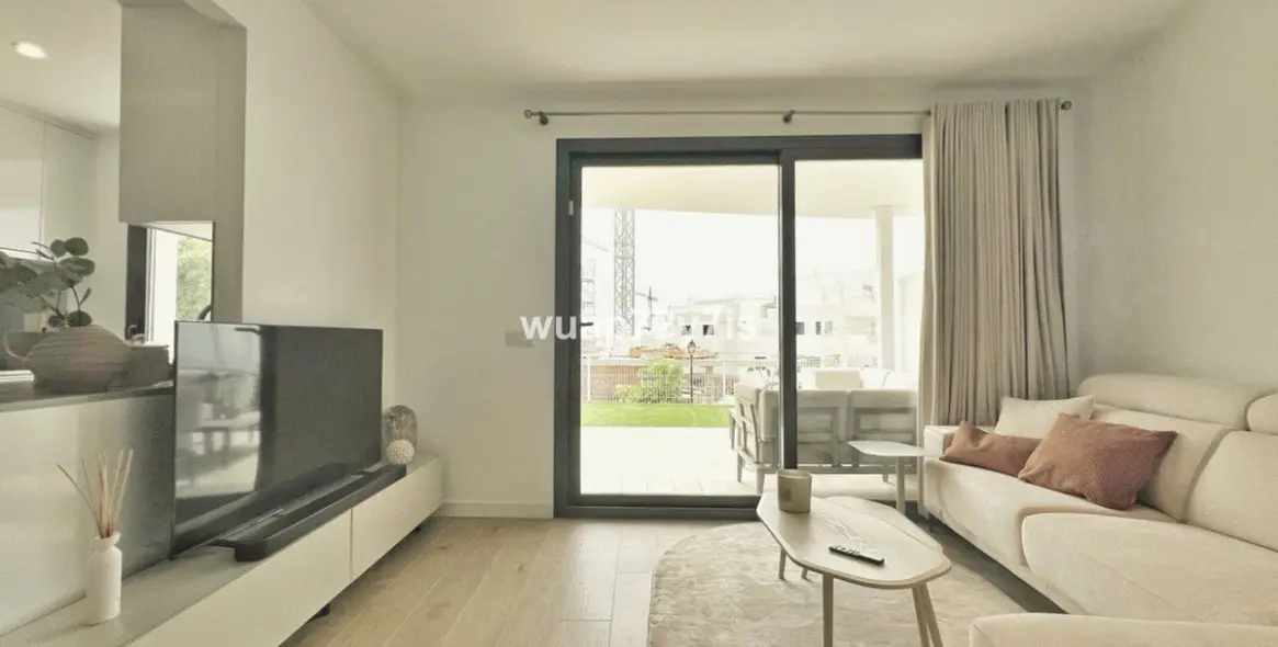 Sale of ground floor apartment in Estepona 6