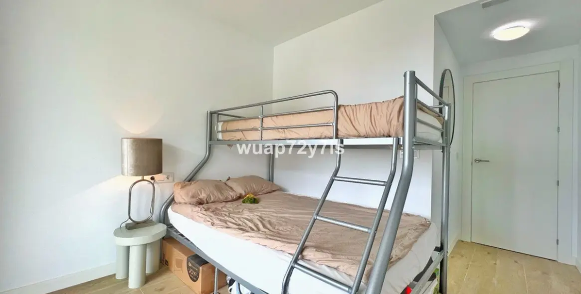 Sale of ground floor apartment in Estepona 12