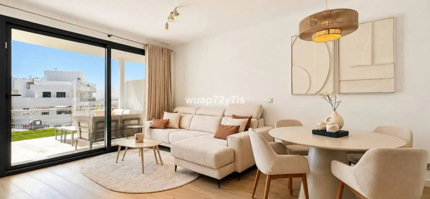 Продажа апартаментов на первом этаже в Estepona 2