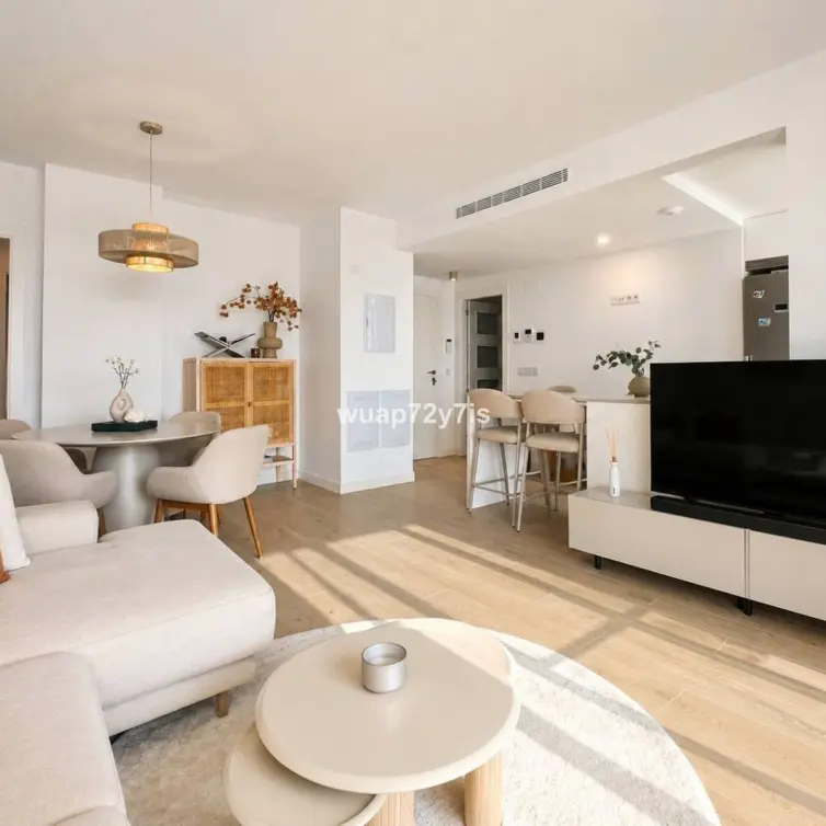 Продажа апартаментов на первом этаже в Estepona
