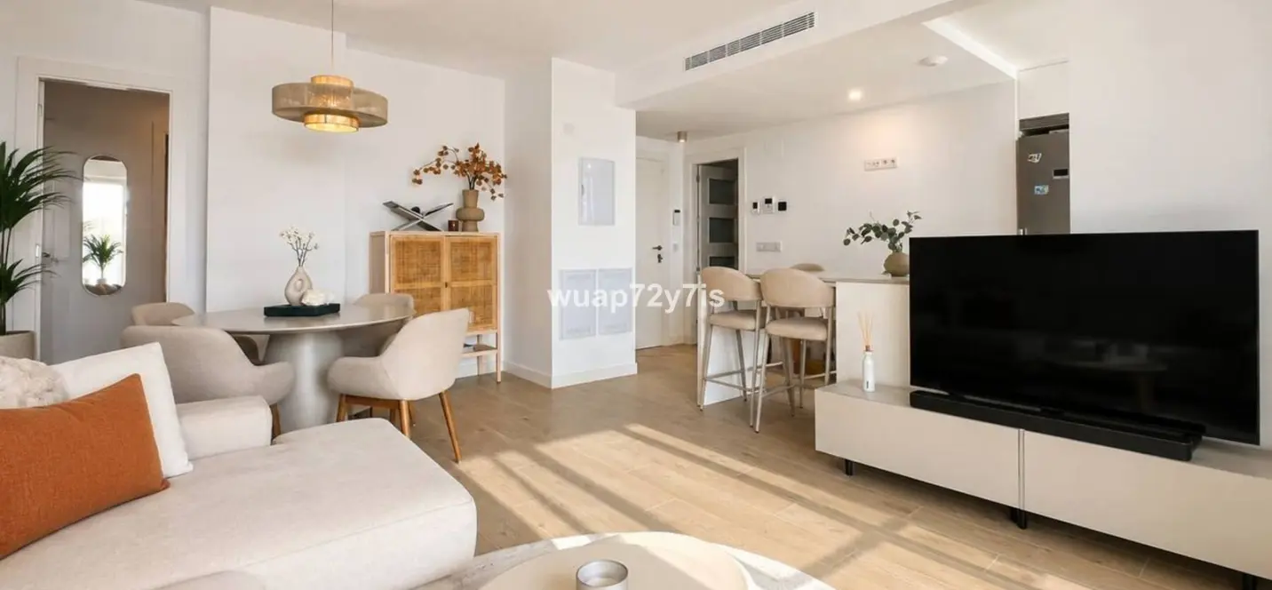 Продажа апартаментов на первом этаже в Estepona 3