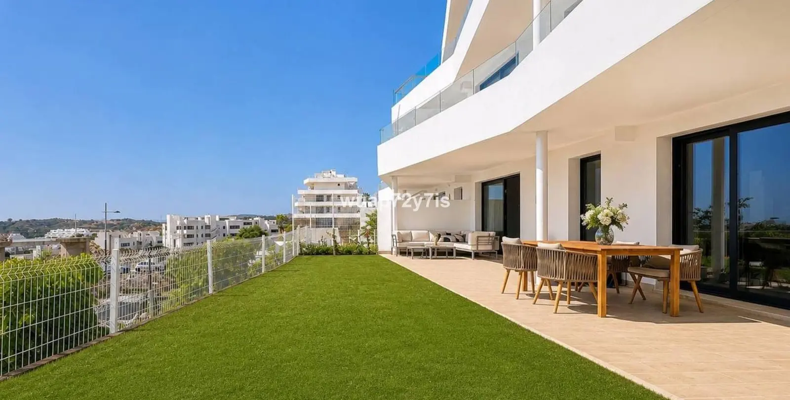 Sale of ground floor apartment in Estepona 19